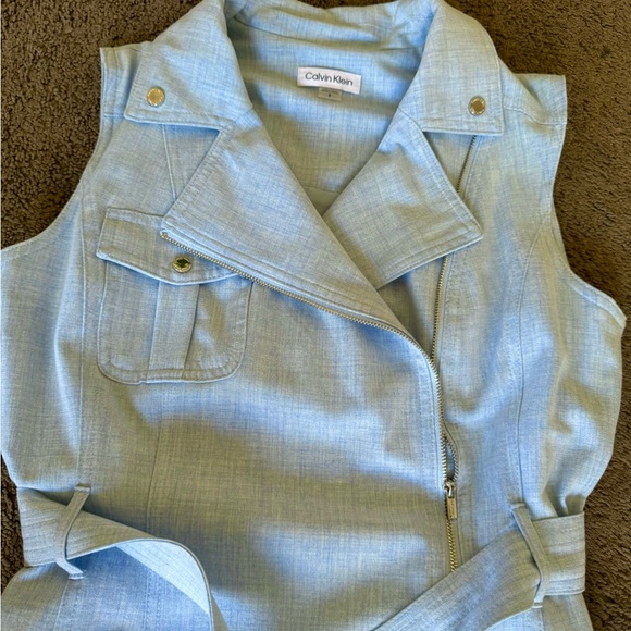 Calvin Klein Sky Blue Zipper Belted Collard
Mini Dress New, NO tags! Size 8 - Picture 4 of 5